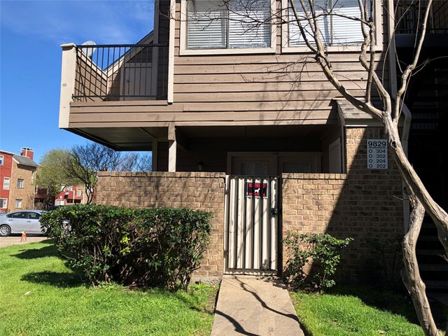 9829 Walnut Street O104, Dallas, TX 75243