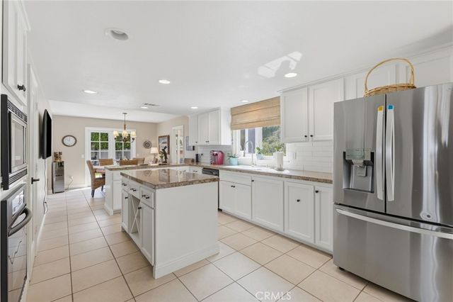 2552 Sunset, Riverside, CA 92506