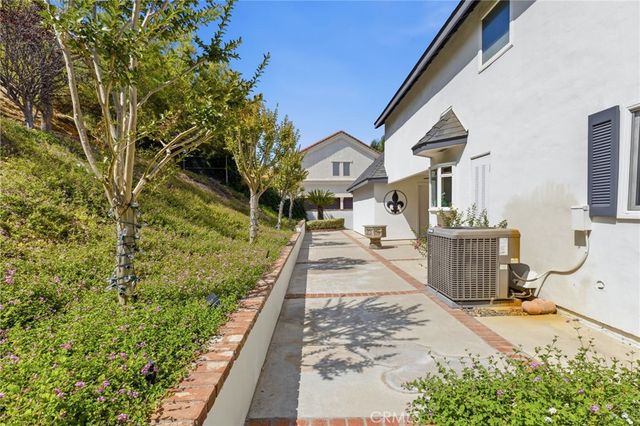 2552 Sunset, Riverside, CA 92506