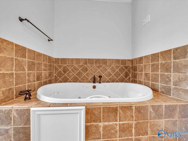 105 Patdean Drive, Huntsville, AL 35811