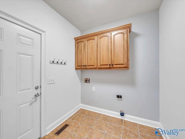 105 Patdean Drive, Huntsville, AL 35811