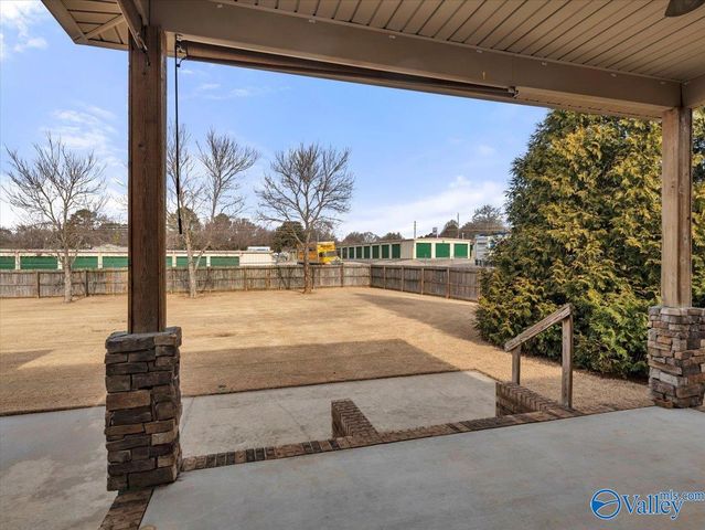 105 Patdean Drive, Huntsville, AL 35811