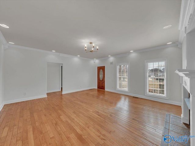 105 Patdean Drive, Huntsville, AL 35811