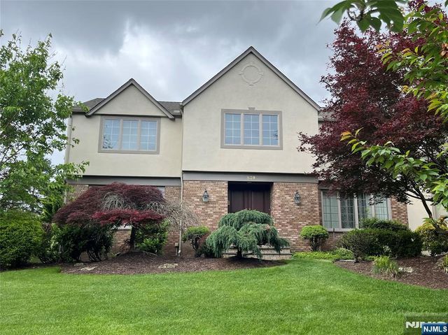 839 Hennigar Place, Oradell, NJ 07649