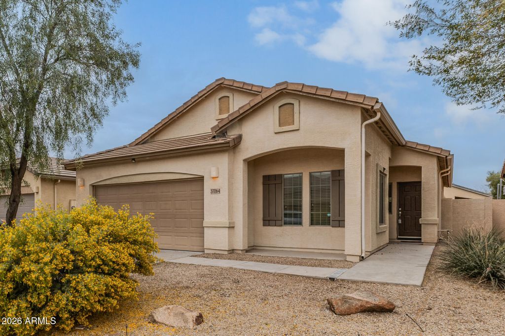 37064 W MONDRAGONE Lane, Maricopa, AZ 85138