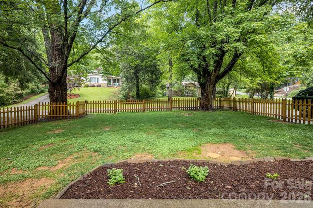 440 Royal Pines Drive, Arden, NC 28704