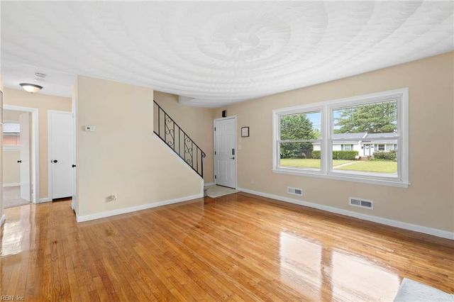 134 Cayuga RD, Virginia Beach, VA 23462