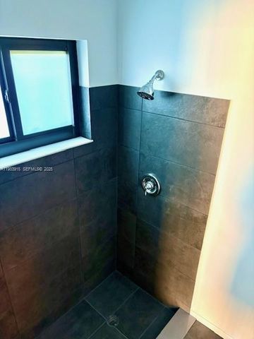 2700 s. oakland Forest Dr 504, Oakland Park, FL 33309