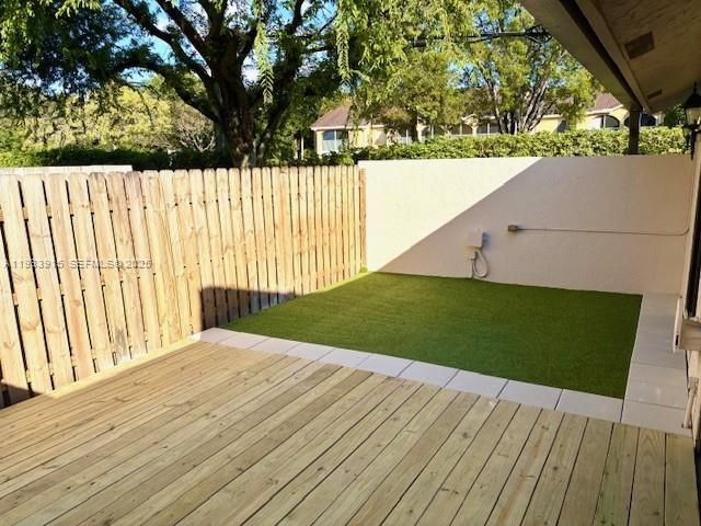 2700 s. oakland Forest Dr 504, Oakland Park, FL 33309