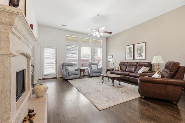 2713 Cole Castle Drive, Lewisville, TX 75056