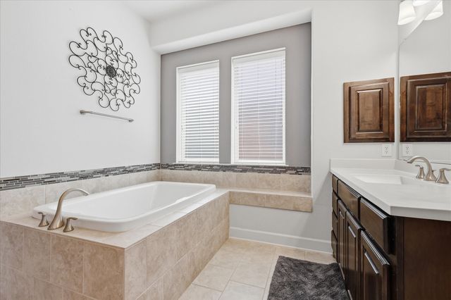 2713 Cole Castle Drive, Lewisville, TX 75056