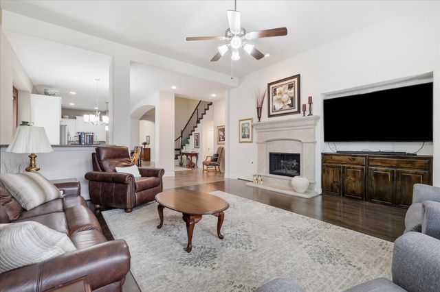 2713 Cole Castle Drive, Lewisville, TX 75056