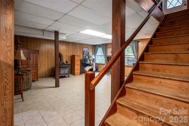 101 Guffey Mountain Road, Fairview, NC 28730