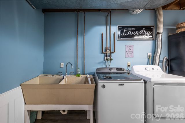 101 Guffey Mountain Road, Fairview, NC 28730
