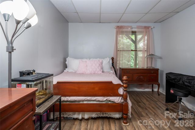 101 Guffey Mountain Road, Fairview, NC 28730