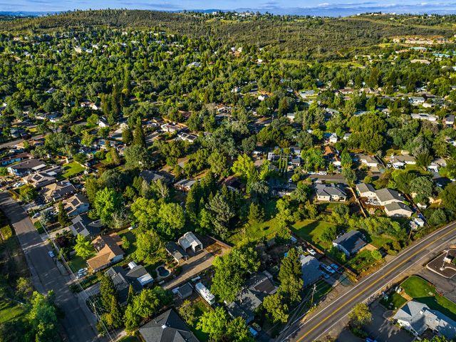 3952 Lancelot Ct, Cameron Park, CA 95682