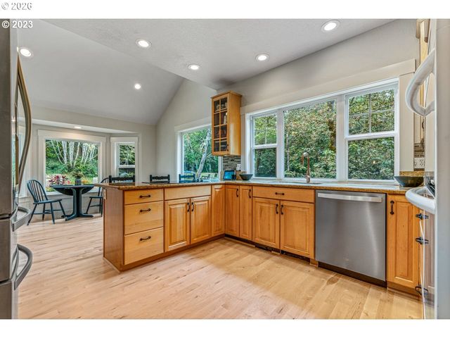 35464 S DICKEY PRAIRIE Rd, Molalla, OR 97038