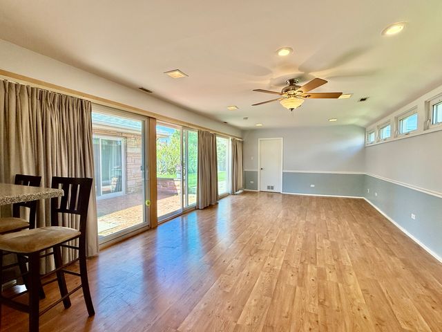 4138 Custer Avenue, Brookfield, IL 60513