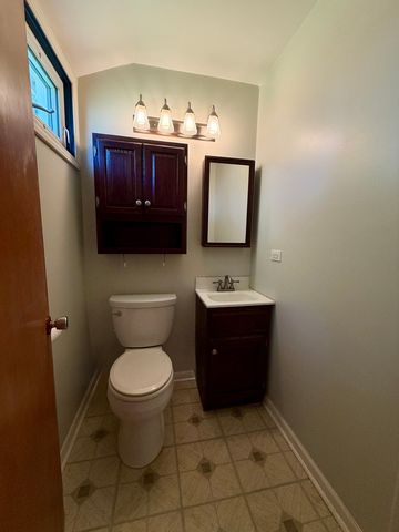 4138 Custer Avenue, Brookfield, IL 60513