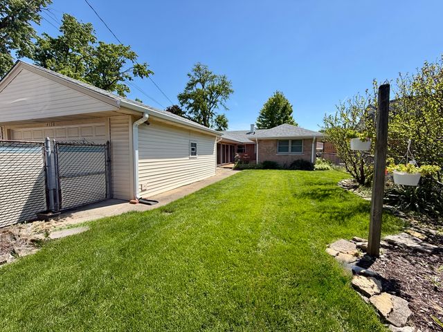 4138 Custer Avenue, Brookfield, IL 60513