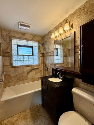 4138 Custer Avenue, Brookfield, IL 60513