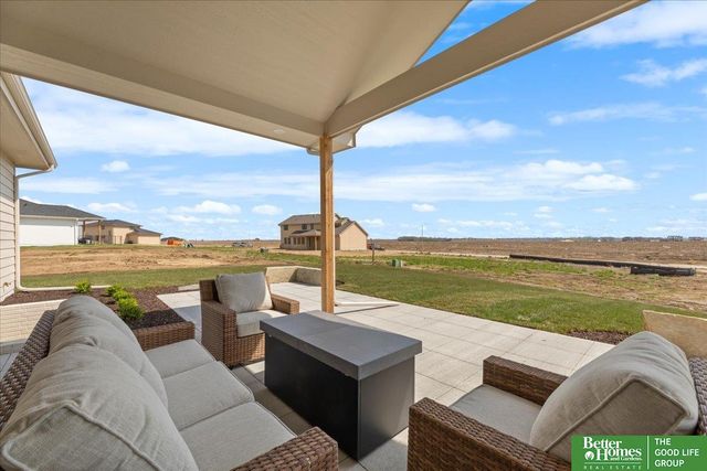 10815 S 219 Street, Gretna, NE 68028