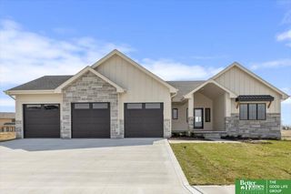 10815 S 219 Street, Gretna, NE 68028