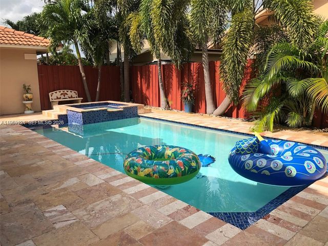 8793 NW 140th Ln 8793, Miami Lakes, FL 33018