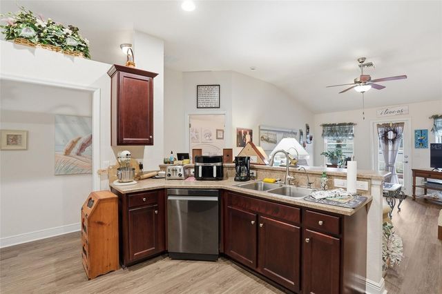 1006 NE 33RD STREET, Cape Coral, FL 33909