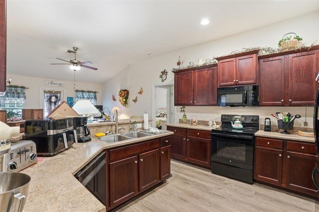 1006 NE 33RD STREET, Cape Coral, FL 33909