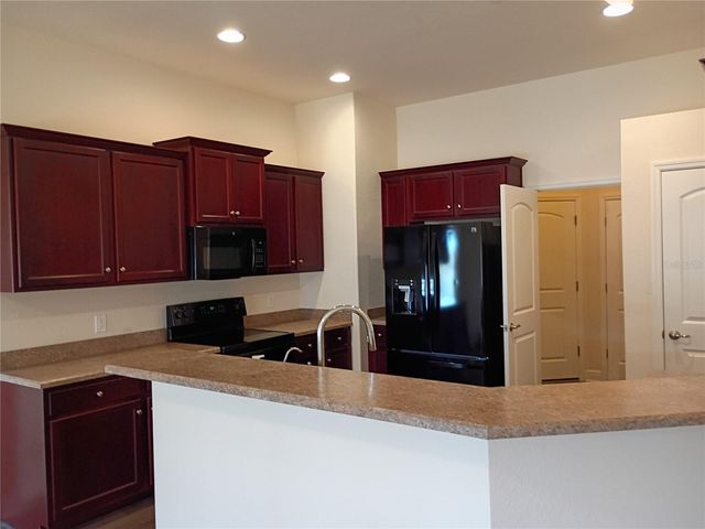 1006 NE 33RD STREET, Cape Coral, FL 33909
