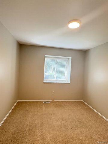 2651 Arrowhead Drive, Troy, MI 48083