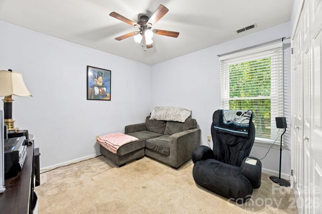 5512 River Falls Drive 16, Charlotte, NC 28215