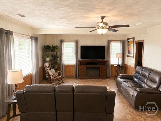 302 Chevis, Savannah, GA 31419