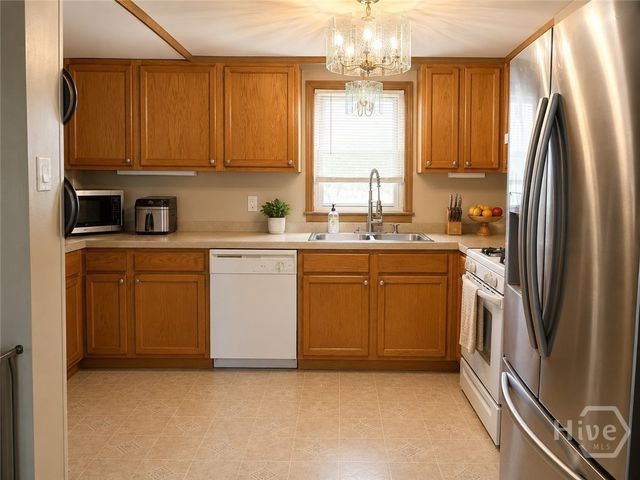 302 Chevis, Savannah, GA 31419
