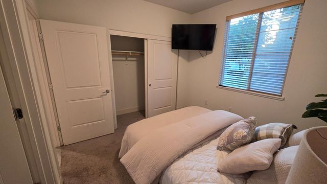 386 Rhythm Lane, Hayward, CA 94544
