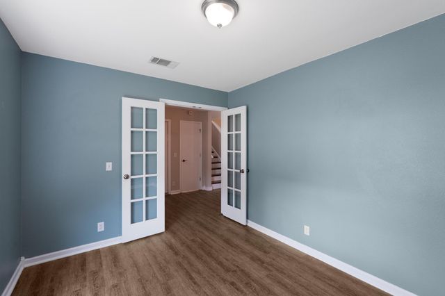 3003 MEADOW LN, Taylor, TX 76574