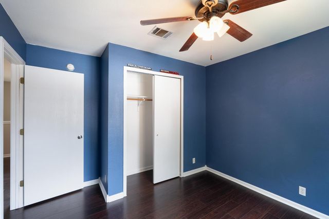 3003 MEADOW LN, Taylor, TX 76574