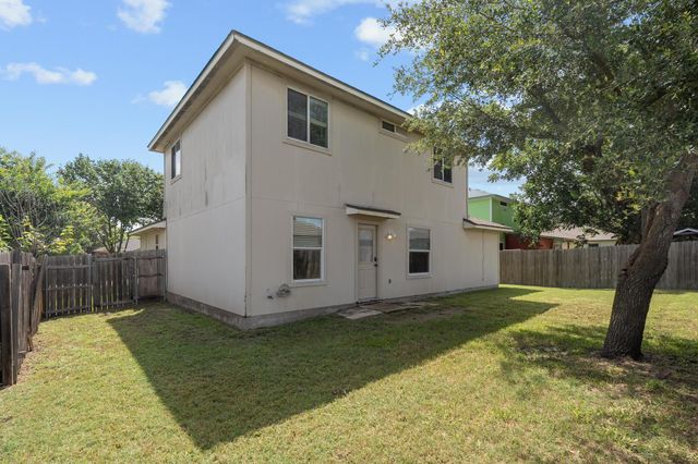 3003 MEADOW LN, Taylor, TX 76574