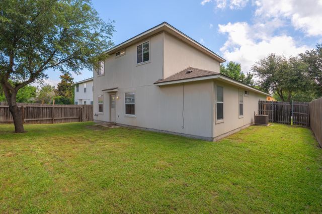 3003 MEADOW LN, Taylor, TX 76574