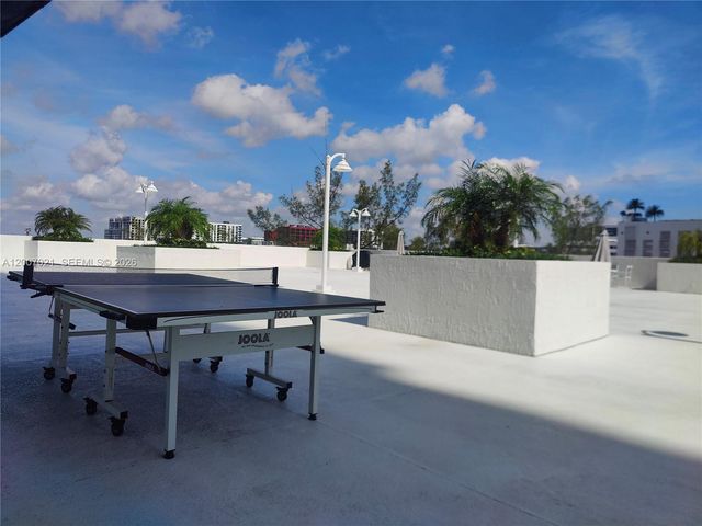 275 NE 18th St 1801, Miami, FL 33132