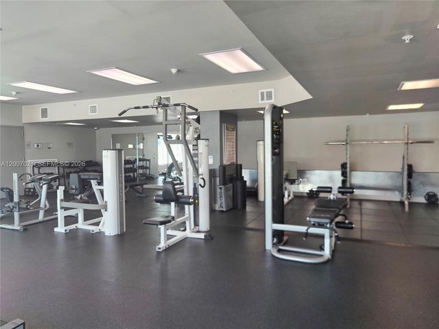 275 NE 18th St 1801, Miami, FL 33132