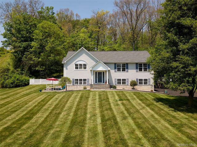 64 Secor Lane, Hopewell Junction, NY 12533