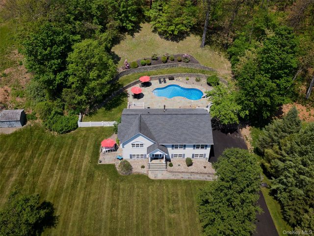 64 Secor Lane, Hopewell Junction, NY 12533