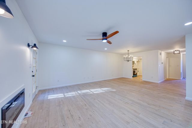 10470 Laura Lee Lane, Knoxville, TN 37922