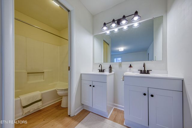 10470 Laura Lee Lane, Knoxville, TN 37922