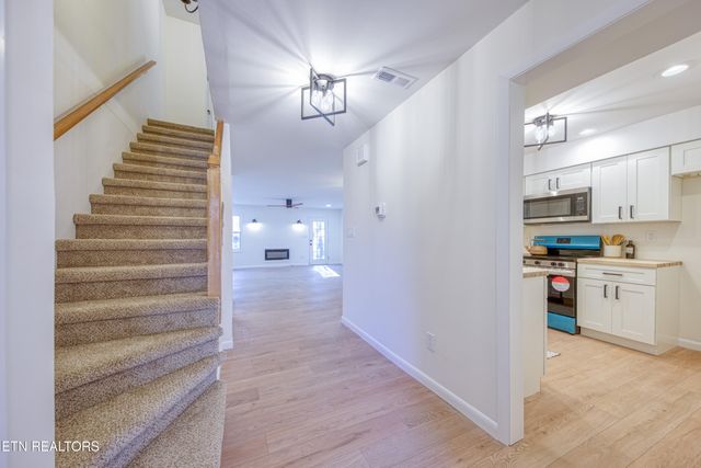 10470 Laura Lee Lane, Knoxville, TN 37922