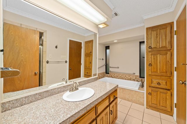 4605 Brentgate Court, Arlington, TX 76017