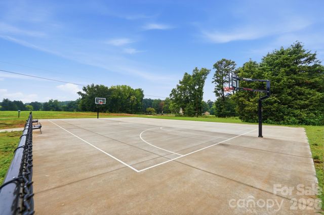 5630 Turkey Oak Drive, Charlotte, NC 28227
