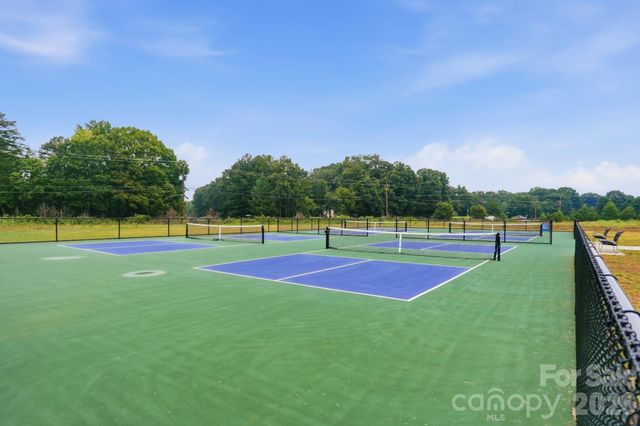 5630 Turkey Oak Drive, Charlotte, NC 28227